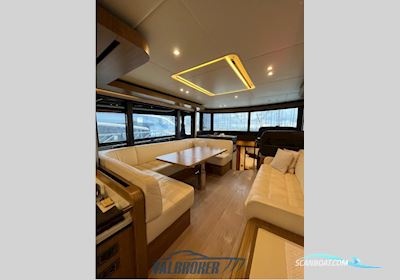 Absolute Navetta 52 Motorbåt 2016, med Volvo Penta D6 motor, Italien