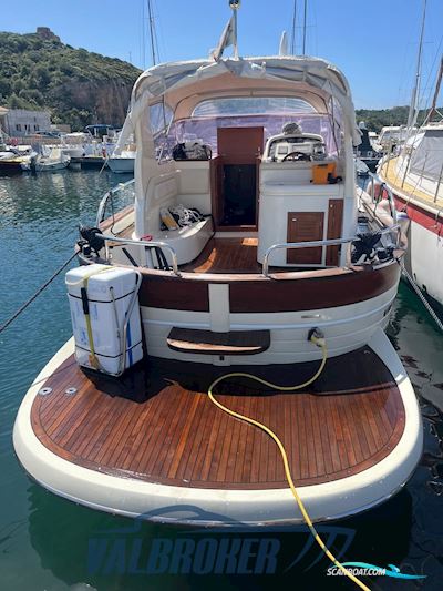 Apreamare Aprea 32 Comfort Motorbåt 2011, med Cummins Qsd 2.8 motor, Italien