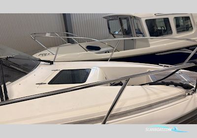 Aquador 25 DC Motorbåt 2021, med Mercruiser motor, Sverige