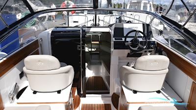 Aquador 25 DC Motorbåt 2022, med Mercruiser motor, Sverige