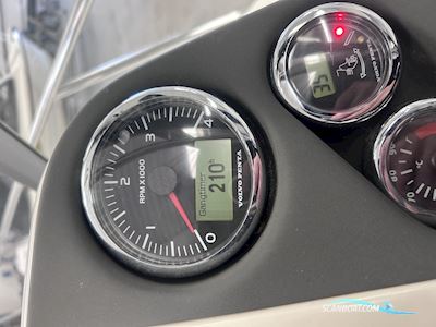 Aquador 26 DC Motorbåt 2017, med Vovlvo Penta D4 Diesel Evc motor, Danmark