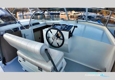 Aventura 34 AK Cabrio Motorbåt 2012, med Craftsman CM4.42 motor, Tyskland