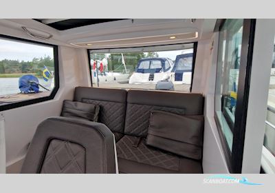 Axopar 28 Aft Cabin Motorbåt 2017, med Mercury motor, Sverige