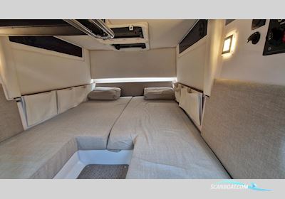 Axopar 28 Aft Cabin Motorbåt 2017, med Mercury motor, Sverige