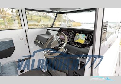 Axopar 37 XC Cross Cabin Motorbåt 2024, med Mercury 5.7L V10 Neri motor, Finland