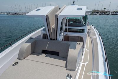 Axopar Yachts 45 XC Cross cabin Motorbåt 2025, med Mercury 3 x 300 Hk motor, Danmark