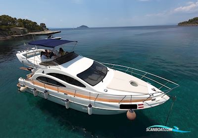 Azimut 42 Fly Motorbåt 2002, med Caterpillar motor, Grekland