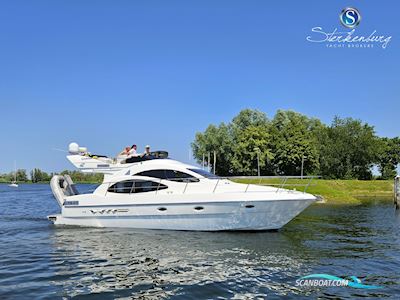 Azimut 42 Motorbåt 2001, med Caterpillar motor, Holland