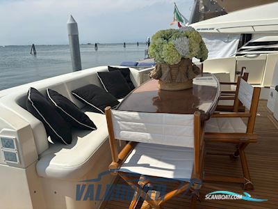 Azimut 68 Motorbåt 2008, med Man motor, Italien