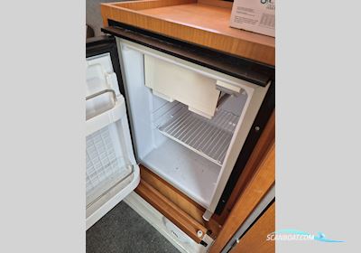 B2 Marine Cap Ferret 752 Day Cruiser Avec Place Motorbåt 2013, med Susuki motor, Frankrike