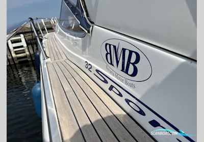 Bavaria 32 Sport Motorbåt 2003, med VOLVO PENTA KAD 44 EDC motor, Danmark