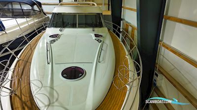 Bavaria 37 HT Hardtop Motorbåt 2005, med Volvo motor, Tyskland