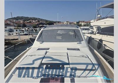 Bavaria 43 HT Motorbåt 2011, med Volvo Penta D6 370 Ips 500 motor, Kroatien