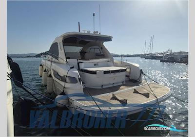 Bavaria 43 HT Motorbåt 2011, med Volvo Penta D6 370 Ips 500 motor, Kroatien