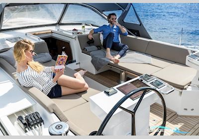 Bavaria C57 Motorbåt 2025, med Yanmar motor, Tyskland