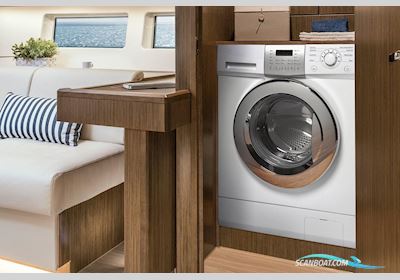 Bavaria C57 Motorbåt 2025, med Yanmar motor, Tyskland