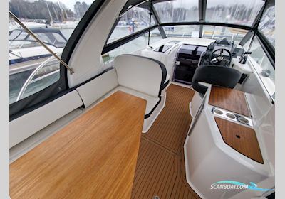 Bavaria S30 Motorbåt 2022, med Mercruiser motor, England