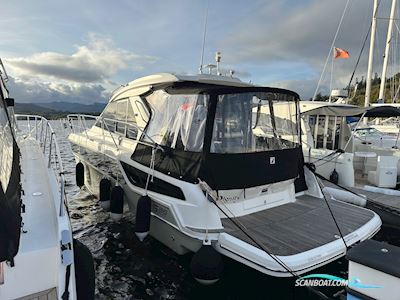 Bavaria S36 Coupe Motorbåt 2016, med Volvo Penta motor, England