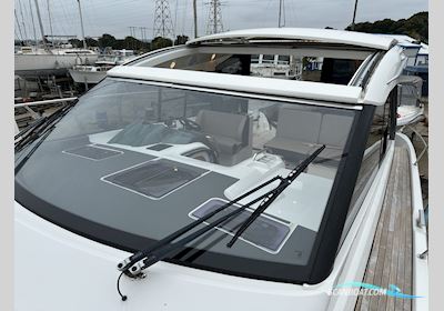 Bavaria S40 Coupe Motorbåt 2017, med Volvo Penta motor, England