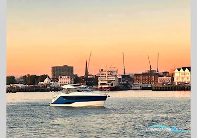 Bavaria SR 35 Hardtop Motorbåt 2024, med Volvo motor, Tyskland