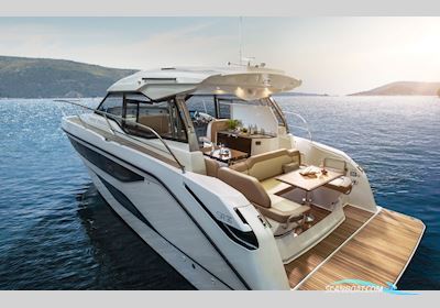 Bavaria SR38HT Motorbåt 2023, med Volvo Penta D4-300 motor, Danmark