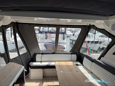 Bavaria SR41 Motorbåt 2023, med Volvo Penta motor, England