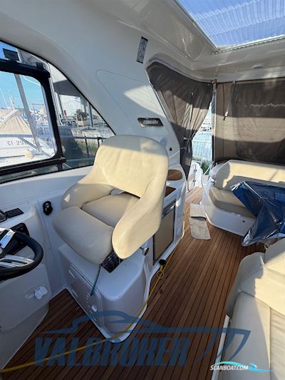 Bavaria Sport 39 HT Motorbåt 2012, med Volvo Penta D4 motor, Italien