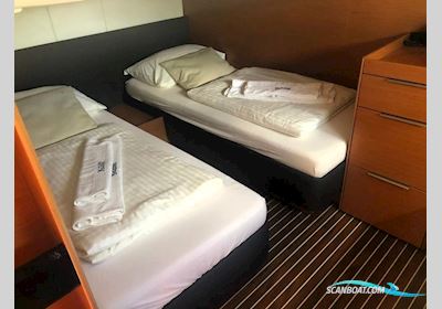 Bavaria Sport 400 Coupe - Diesel Motorbåt 2015, med Volvo Penta D4-300 Evc Duoprop motor, Kroatien