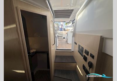 Bavaria Vida 33 Hard Top Motorbåt 2026, med Suzuki motor, Spanien