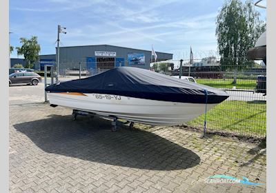 Bayliner 185 Bowrider Motorbåt 2004, med Mercruiser motor, Holland