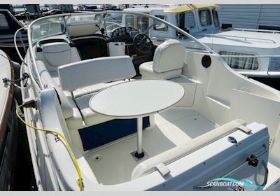 Bayliner 245 Ciera Motorbåt 2004, Holland