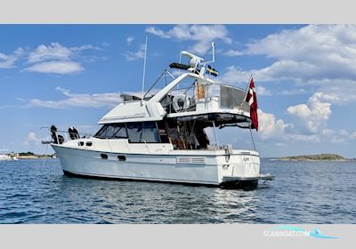 Bayliner 3288 Motoryacht Motorbåt 1990, med US Marine Hino motor, Danmark