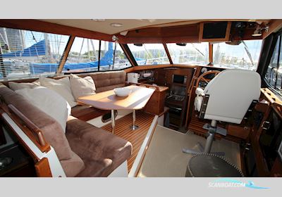 Bayliner 3288 Motoryacht Motorbåt 1990, med US Marine Hino motor, Danmark