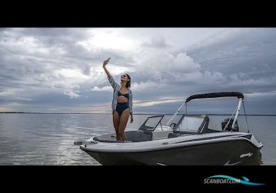 Bayliner M17 Motorbåt 2025, Danmark