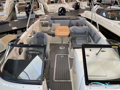 Bayliner VR6 Bowrider Motorbåt 2025, Danmark