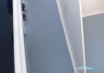 Beachcraft 1100 Lounge Motorbåt 1984, med Thornycroft motor, Belgien