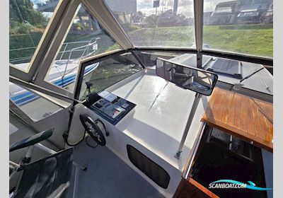 Bege  950 AK Motorbåt 2001, Holland