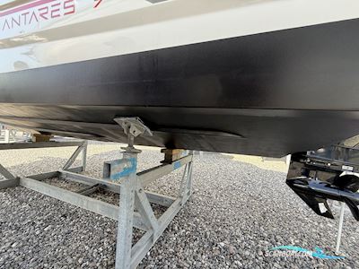 Beneteau Antares 7 Motorbåt 2018, med Mercury motor, Danmark