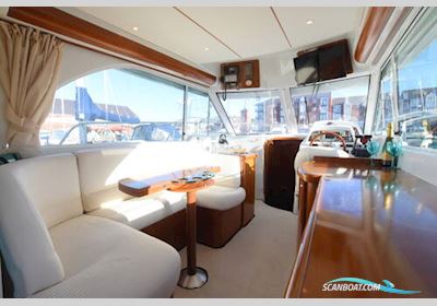 Beneteau Antares 9.80 Motorbåt 2005, med Nanni 4.390 motor, England