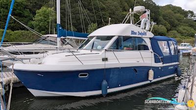 Beneteau Antares Serie 9 Motorbåt 2004, med Volvo Penta KAMD43P motor, England