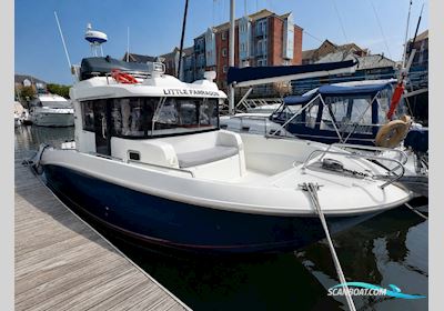 Beneteau Barracuda 9 Motorbåt 2012, med Mercury Verado L4 motor, England