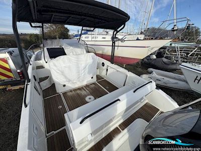 Beneteau Flyer 8 Sundeck Motorbåt 2022, med Suzuki motor, England
