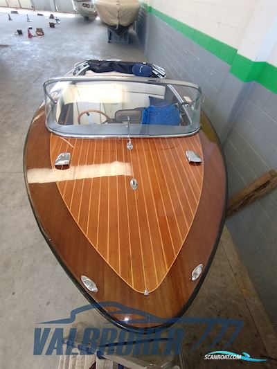 Boesch 580 Acapulco De Luxe Motorbåt 1977, med Crusader V8 5.7 L motor, Italien