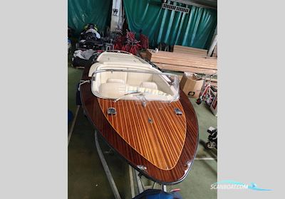 Boesch 590 Cabrio Deluxe Motorbåt 1994, med Crusader 350 V8 motor, Tyskland