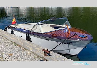 Boesch 590 Motorbåt 1986, med Crusader motor, Holland