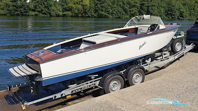 Boesch 590 Motorbåt 1986, med Crusader motor, Holland