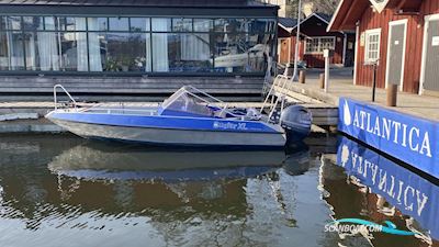 Buster XL Motorbåt 2002, med Yamaha motor, Sverige