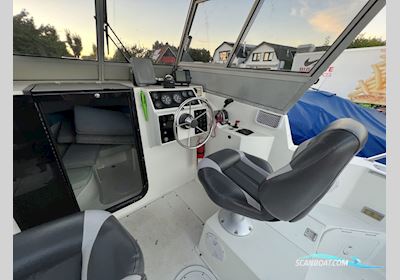 Celebrity 2500 Fish Hawk Motorbåt 1995, med Mercruiser motor, Holland