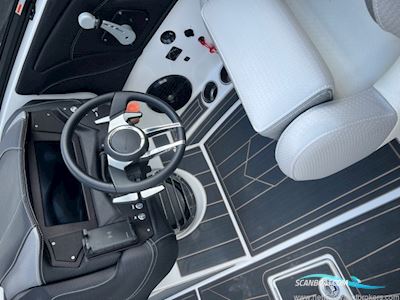 Centurion Fi23 Motorbåt 2021, med GM Marine motor, England