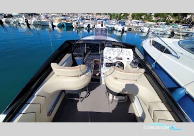 Chris Craft 260 Stinger Motorbåt 1988, med Mercruiser motor, Frankrike